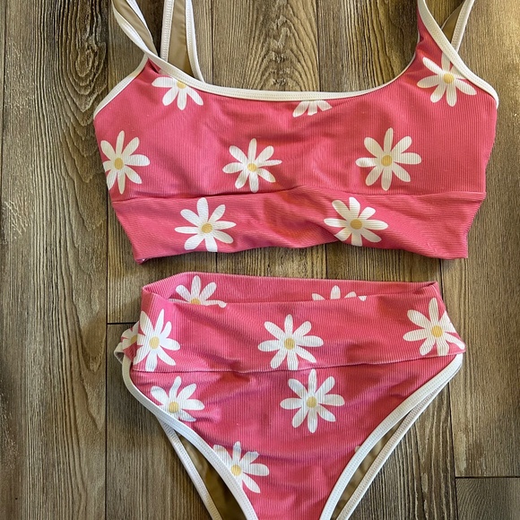 Lainsnow bathing suit - Picture 1 of 1